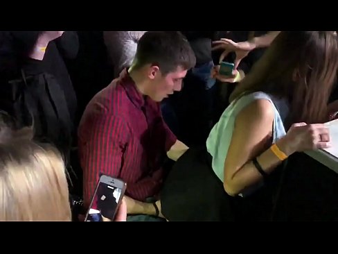 ❤️ Bir Rus gece kulübünde gerçek seks. 18 yaşındaki Rus kız anüs ve vajinada bir gece kulübünde becerdin ❌ Ev yapımı porno tr.tuberxxx.ru ❤